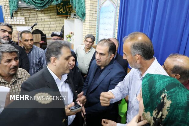 پایان نیم قرن انتظار؛ آغاز واگذاری سند منازل ۷۰۰ دستگاه بندر امام