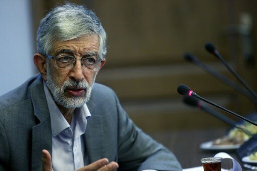 دشمنی با زبان فارسی و نام «خلیج فارس»