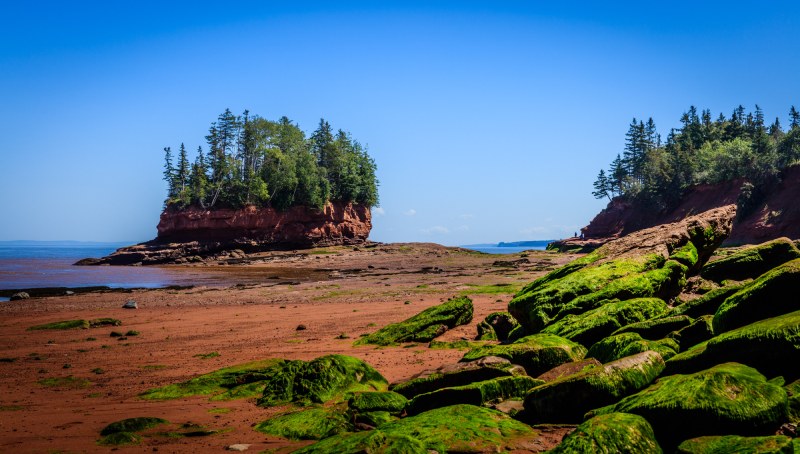 خلیج فاندی: جزیره شگفت‌ انگیز کانادا که با جزر و مد ظاهر می شود